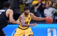 Basketball 1. Bundesliga 15/16 Hauptrunde: Walter Tigers Tuebingen - MHP Riesen Ludwigsburg