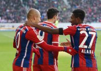 Fussball 1. Bundesliga Saison 14/15: JUBEL Arjen Robben (FC Bayern Muenchen)