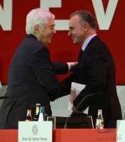 Fussball 1. Bundesliga : Jahreshauptversammlung FC Bayern Muenchen
