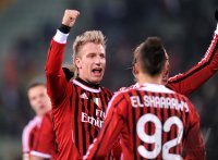 FUSSBALL SERIE A:  JUBEL Maxi Lopez, Stephan El Shaarawy (v.li., AC Mailand)