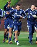Fussball 1. Bundesliga 11/12: FC Schalke Training in Doha