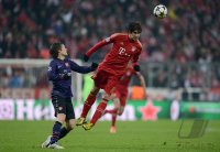 FUSSBALL INTERNATIONAL CHL ACHTELFINALE 12/13: FC Bayern Muenchen - FC Arsenal London