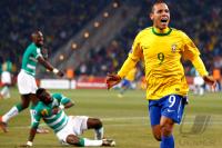 FUSSBALL WM 2010,  VORRUNDE: Brasilien - Elfenbeinkueste