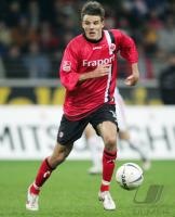 Fussball 1. Bundesliga: Frankfurt, MEIER Einzelaktion am Ball
