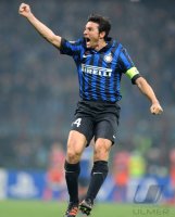 Fussball Champions League  Saison 2011/2012: Javier Zanetti (Inter Mailand)