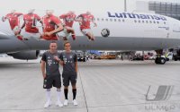 Fussball Audi Football Summer Tour USA 2016 FC Bayern Muenchen; Franck Ribery mit FCB Flieger