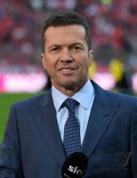 Fussball 1. Bundesliga Saison 15/16: FC Bayern Muenchen - Borussia Dortmund