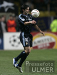 FUSSBALL CHL   Luis Figo (Real) mit Ball