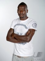 Fussball 1. Bundesliga, Saison 2012/2013, Werder Bremen: Assani Lukimya im exklusiven Pressefoto ULMER Fotoshooting