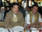 FUSSBALL FC Bayern Muenchen Wies`n Besuch 2002 Ballack und Kovac