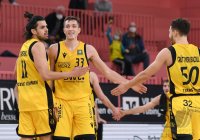 Basketball 2. Bundesliga 2021/2022: Tigers Tuebingen - ROEMERSTROM Gladiators Trier