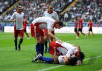 Fussball 1. Bundesliga : JUBEL Marcell Jansen, Heiko Westermann, Ruud van Nistelrooy (Hamburger SV)