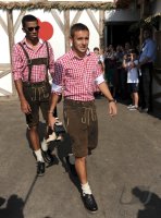 FUSSBALL 1. BUNDESLIGA: Luiz Gustavo, Rafinha (v. li., FC Bayern Muenchen)