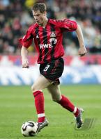 Fussball 1. Bundesliga: Leverkusen, KRZYNOWEK Einzelaktion am Ball