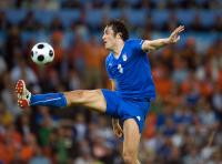 FUSSBALL EURO 2008: Italien, Luca TONI am Ball