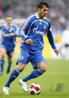 Fussball 1. Bundesliga: Schalke, ALTINTOP Einzelaktion