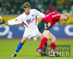 Fussball 1. Bundesliga: Leverkusen - HSV, Zweikampf