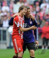 Fussball 1. Bundesliga: Holger Badstuber, Torwart Hans Joerg Butt (v. li., FCB)