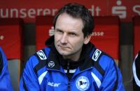 2. Fussball Bundesliga: Trainer Thomas Schlieck (Bielefeld)