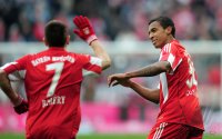 Fussball 1. Bundesliga : (v. li.) Bayern JUBEL mit Franck Ribery, Luiz Gustavo
