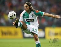 Fussball 1. Bundesliga: Bremen, FRINGS Einzelaktion