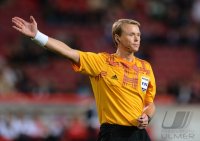 Fussball: Europa League Saison 2012/2013: Schiedsrichter Serge Gumienny