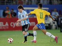 FUSSBALL INTERNATIONAL:  Argentinien - Brasilien