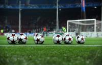 FUSSBALL  International CHL 09/10 :  ADIDAS Ball im Nou Camp Stadion