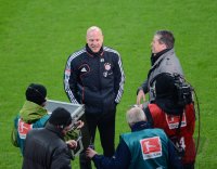 Fussball 1. Bundesliga, Saison 2012/2013:  Sven Fussball 1. Bundesliga, Saison 2012/2013: FC Bayern Muenchen - Borussia Dortmund