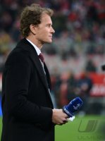 FUSSBALL INTERNATIONAL CHL ACHTELFINALE 12/13: FC Bayern Muenchen - FC Arsenal London