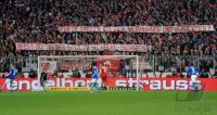 Fussball DFB Pokal 10/11 : FC BAYERN Fankurve mit einem BANNER, gegen Torwart Manuel Neuer (FC Schalke 04)  FUER Thomas Kraft (FC Bayern Muenchen) , HAST DU KEIN STOLZ SCHALKE SCHWEIN