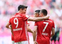 Fussball 1. Bundesliga Saison 2016/2017: FC Bayern Muenchen - FC Augsburg