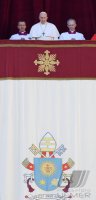 Rom; Papst Franziskus I. spricht den Urbi Et Orbi Segen