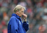 Fussball 2. Bundesliga SC Freiburg   Trainer Volker Finke