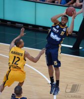 Basketball 1. Bundesliga  13/14  Walter Tigers Tuebingen  - Alba Berlin