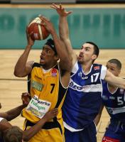 Bsaketball 1. Bundesliga  Walter Tigers Walter Tigers Tuebingen 73-79 Eisbaeren Bremerhaven