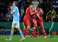 Fussball DFB Pokal 11/12 : Mario Gomez, Rafinha, Franck Ribery, David Alaba (v. li., FC Bayern Muenchen)