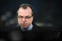 FUSSBALL, 1. BUNDESLIGA, 24. Spieltag: FC Schalke 04, TOENNIES