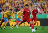 FUSSBALL, DFB Pokal 1. Hauptrunde: Eintracht Braunschweig - Bayern Muenchen