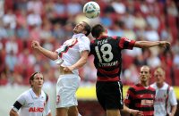 Fussball 1. Bundesliga, Saison 2011/2012:  Sascha Moelders (li, FC Augsburg) gegen Johannes Flum (re, SC Freiburg)