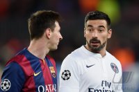 Fussball CHL  Saison 2014/2015: Ezequiel Lavezzi (Paris Saint-Germain) und Lionel Messi (Barca)