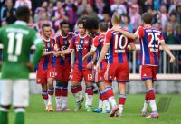 Fussball 1. Bundesliga Saison 14/15: JUBEL FC Bayern Muenchen