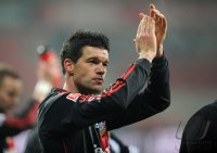 Fussball: 1. Bundesliga Saison 2010/2011: Leverkusen, BALLACK
