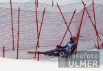 SKI   Weltcup Abfahrt Mnner Sturz;  Miller (USA) liegt in dden Fangzaeunen