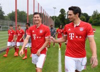 Fussball 1. Bundesliga 2016/2017: Fototermin beim FC Bayern Muenchen