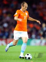 FUSSBALL EURO 2008: Niederlande, ROBBEN am Ball