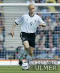 FUSSBALL Schottland -Deutschland  Ramelow (GER) am Ball