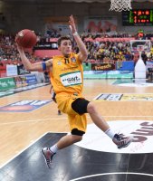 Basketball 1. Bundesliga 14/15 Hauptrunde: Walter Tigers Tuebingen - Alba Berlin