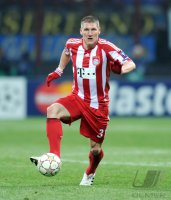 Fussball CHL  Saison 2010/2011: Bastian Schweinsteiger (FC Bayern Muenchen)