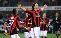 FUSSBALL SERIE A:  (v. li.) JUBEL Kevin Prince Boateng, Zlatan Ibrahimovic (AC Mailand)